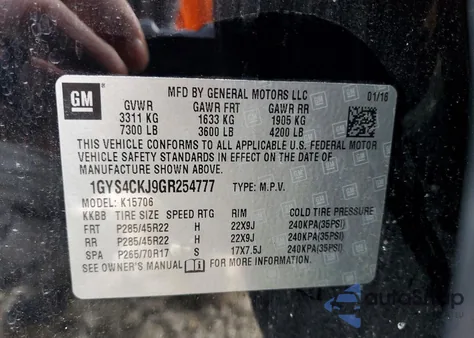 2016 Cadillac Escalade Premium z USA, uszkodzony, nr VIN 1GYS4CKJ9GR254777